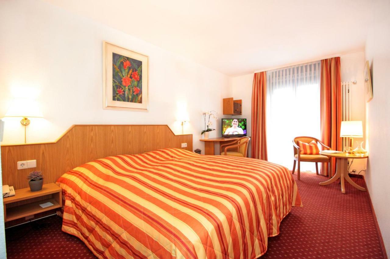 Hotel Schiff Am 3*